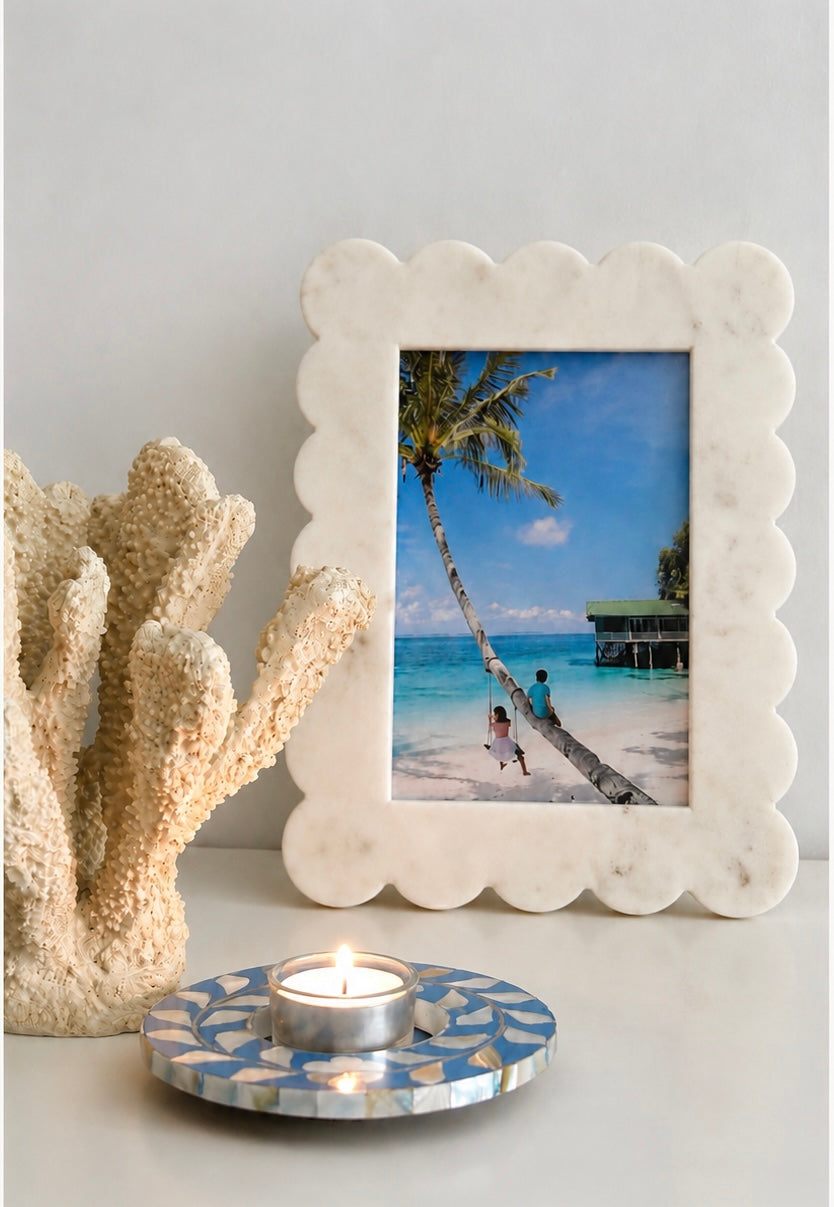 Scalloped, White Marble Photo Frame