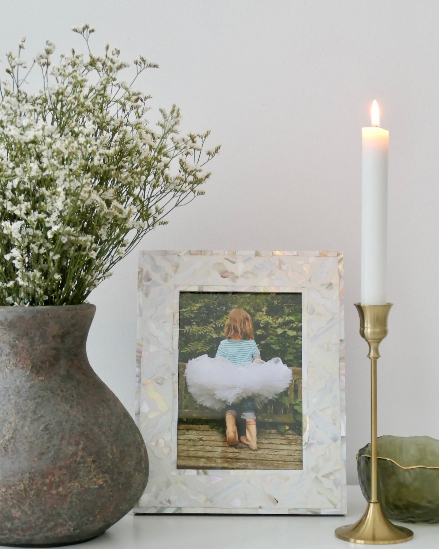 Photo Frame, Mother of Pearl Inlay, Kranji, White