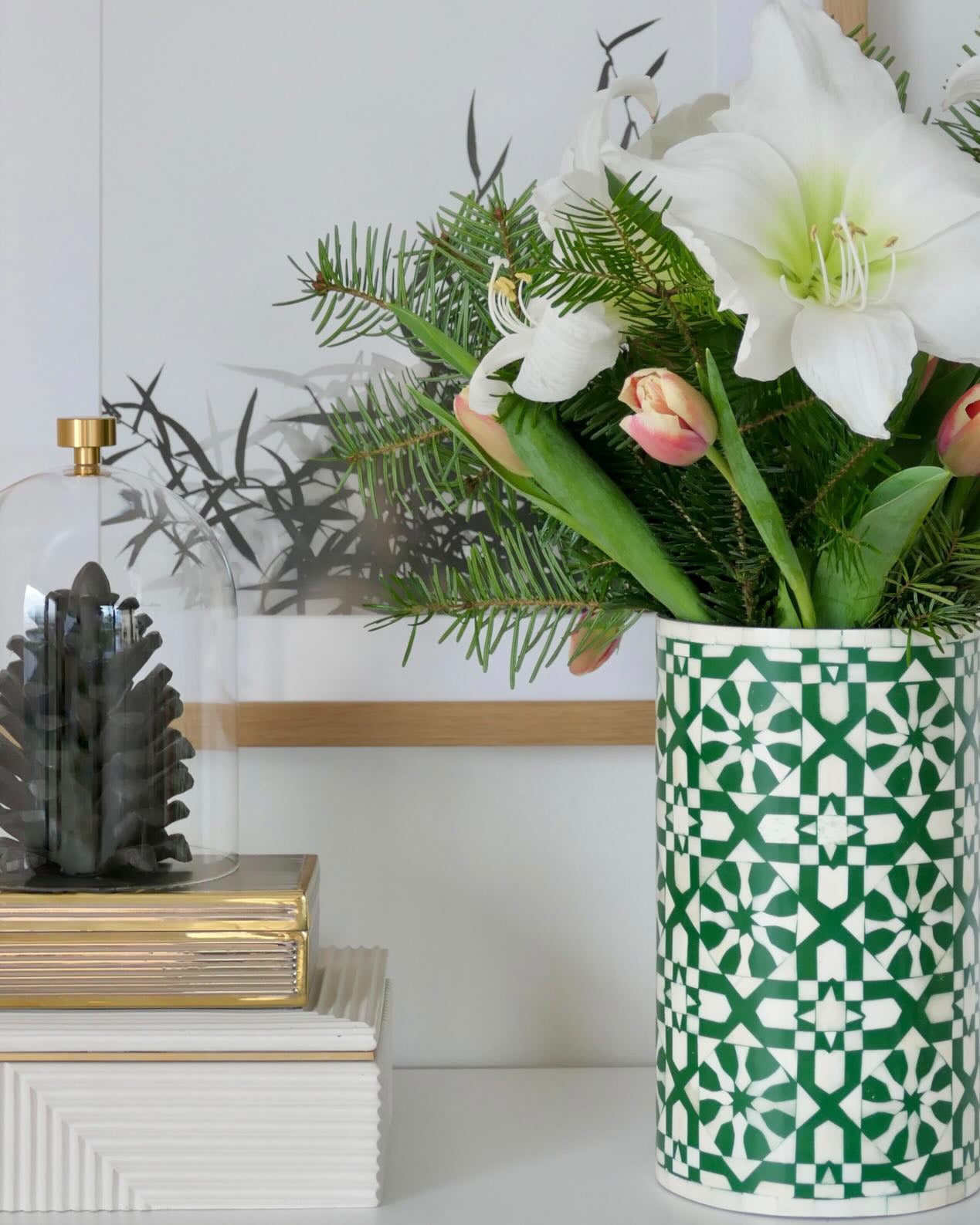 AQUA BONE INLAY FLOWER VASE