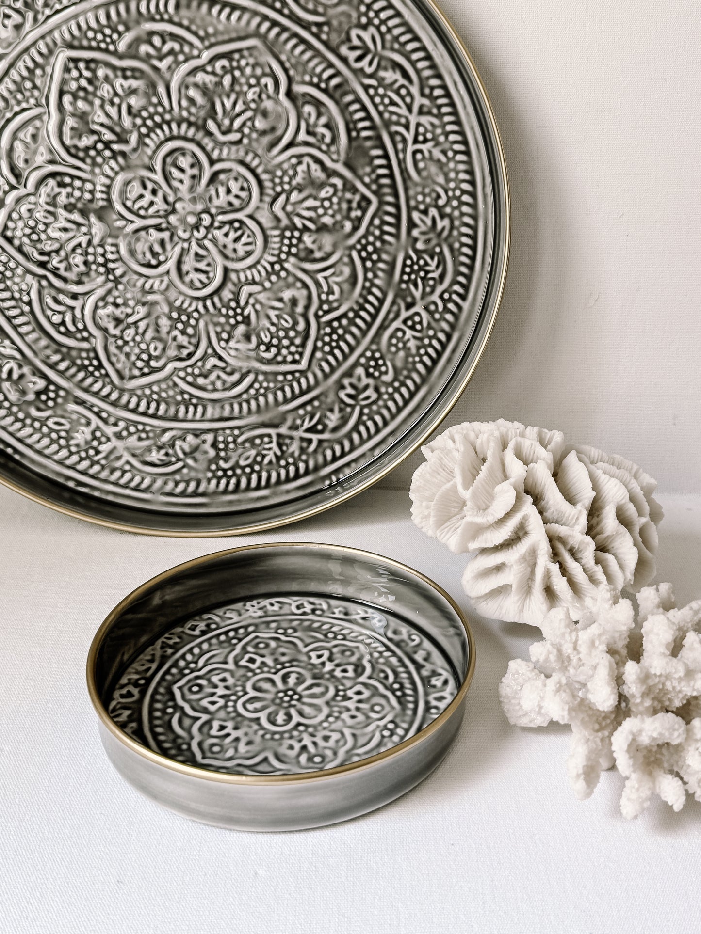 Tray, Enamel Medium, Grey