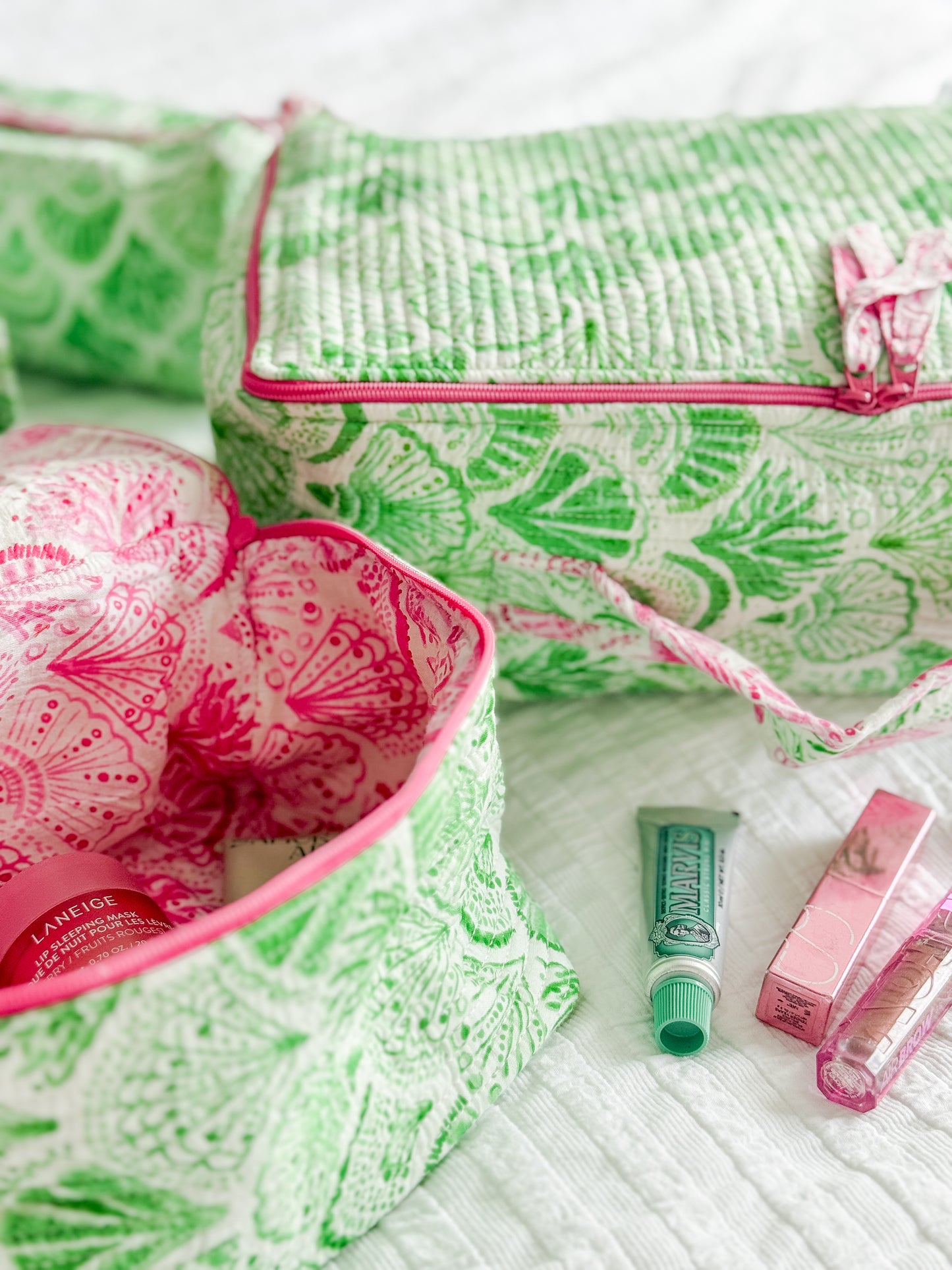 Cosmetic Bag, Shell, Green