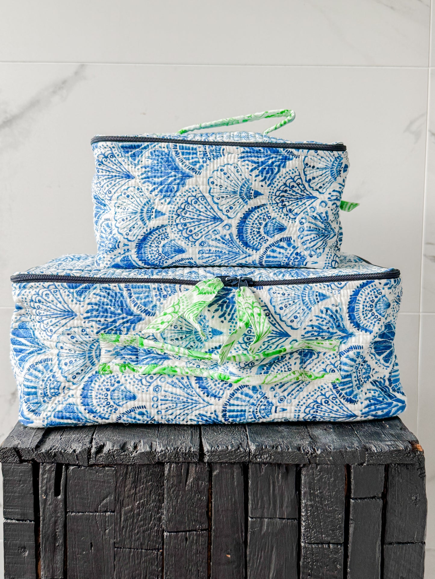 Cosmetics Bag, Shell, Blue