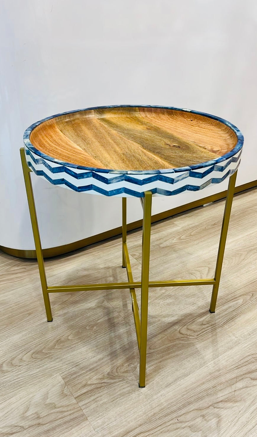 Furniture, Tray Stand for Platters, Gold