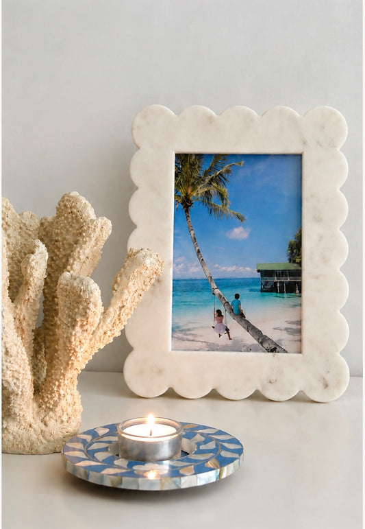 Photo Frame, Marble, Scalloped, White